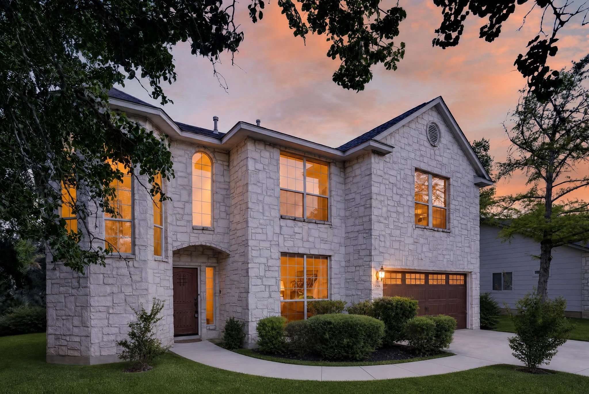 1506 Crescent Point